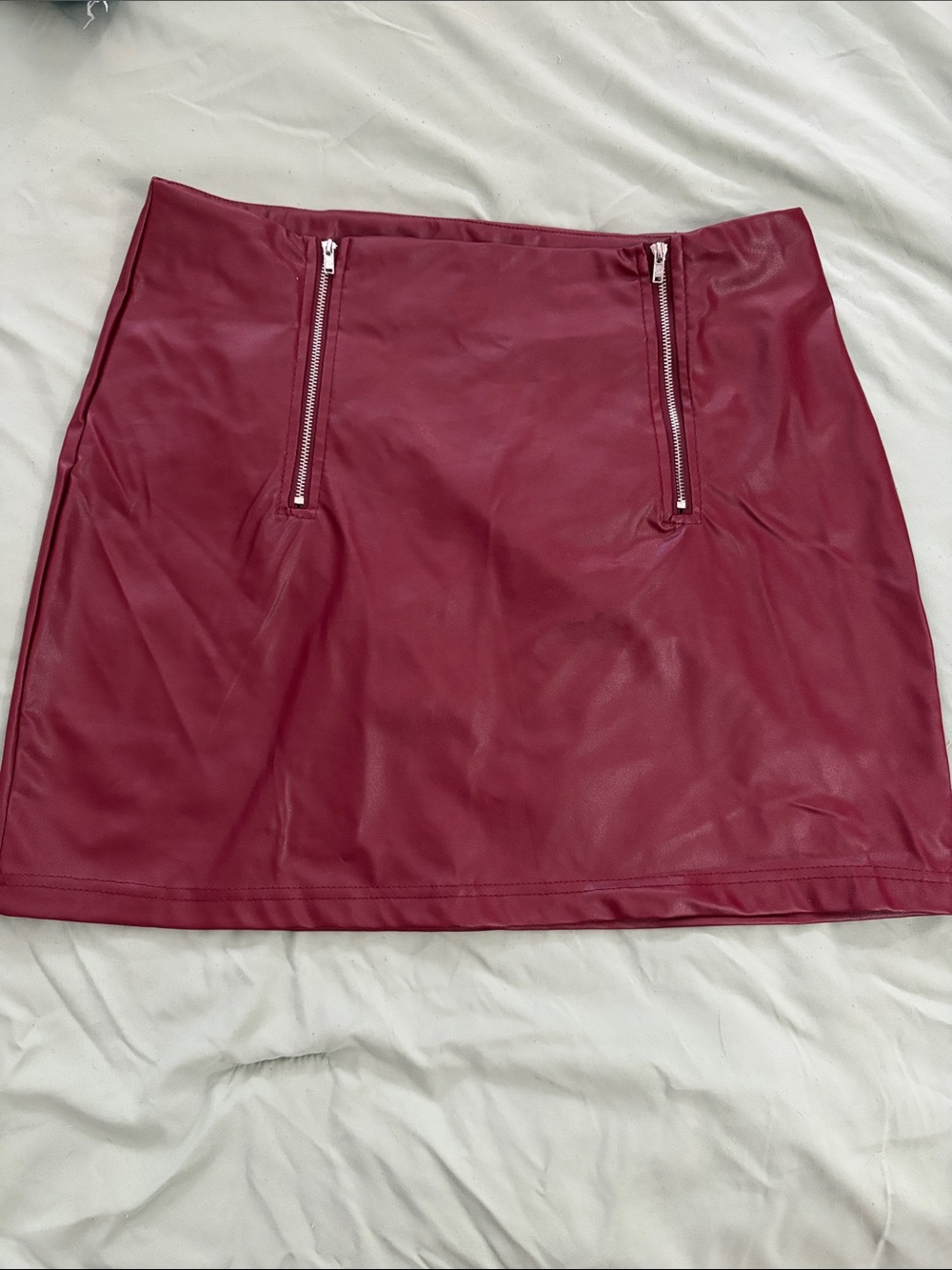 Women's Burgundy Faux Leather Mini Skirt with Zip Details